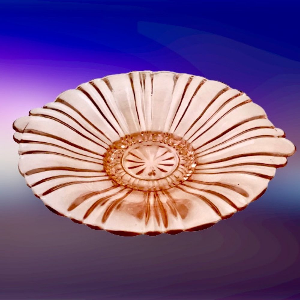 Pink Depression Glass Ribbed Dish Plate Bowl Scalloped Edges Raised Base 8"